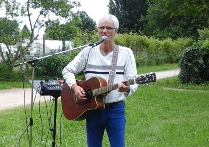 michel-petit-auteur-compositeur-interprete-a174055